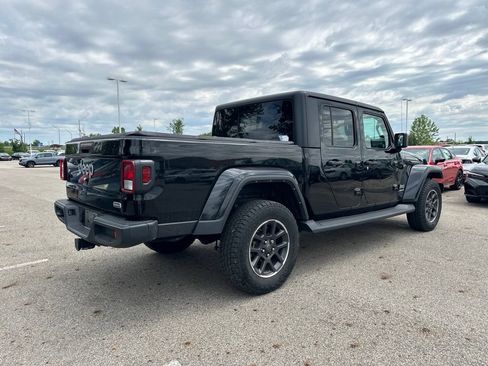 Used 2022 Jeep Gladiator Overland w/ Trailer Tow Package AWD/4WD image 12