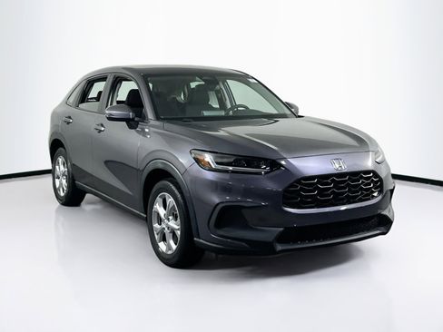 Used 2023 Honda HR-V LX image 3