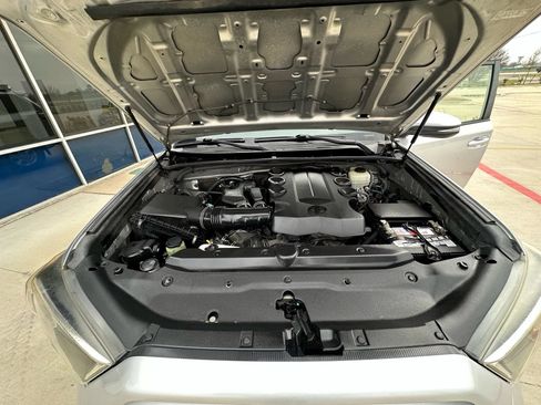 Used 2014 Toyota 4Runner SR5 Premium RWD image 30