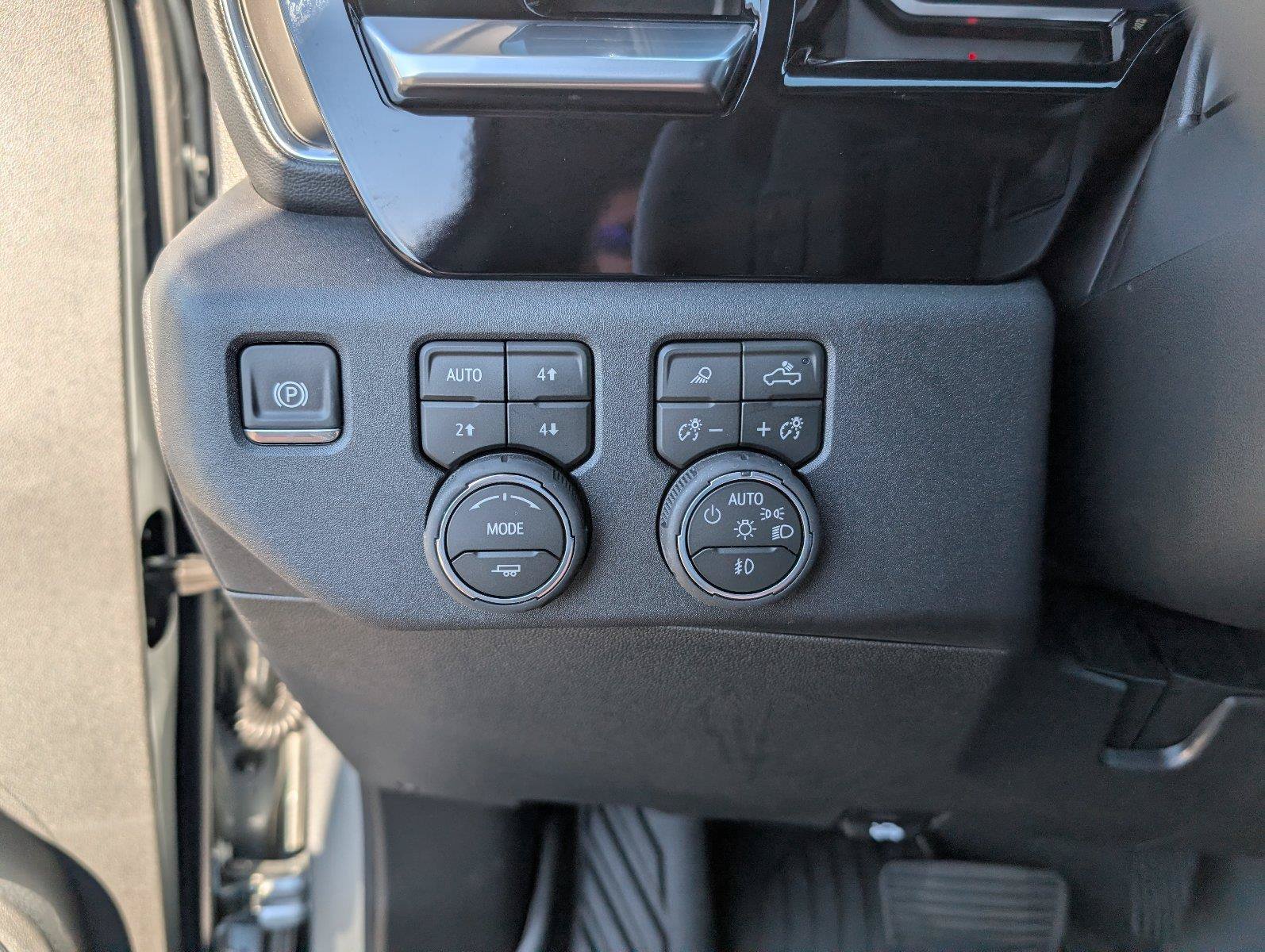 New 2026 Chevrolet Silverado 1500 RST w/ RST All Star Premium Package AWD/4WD image 28