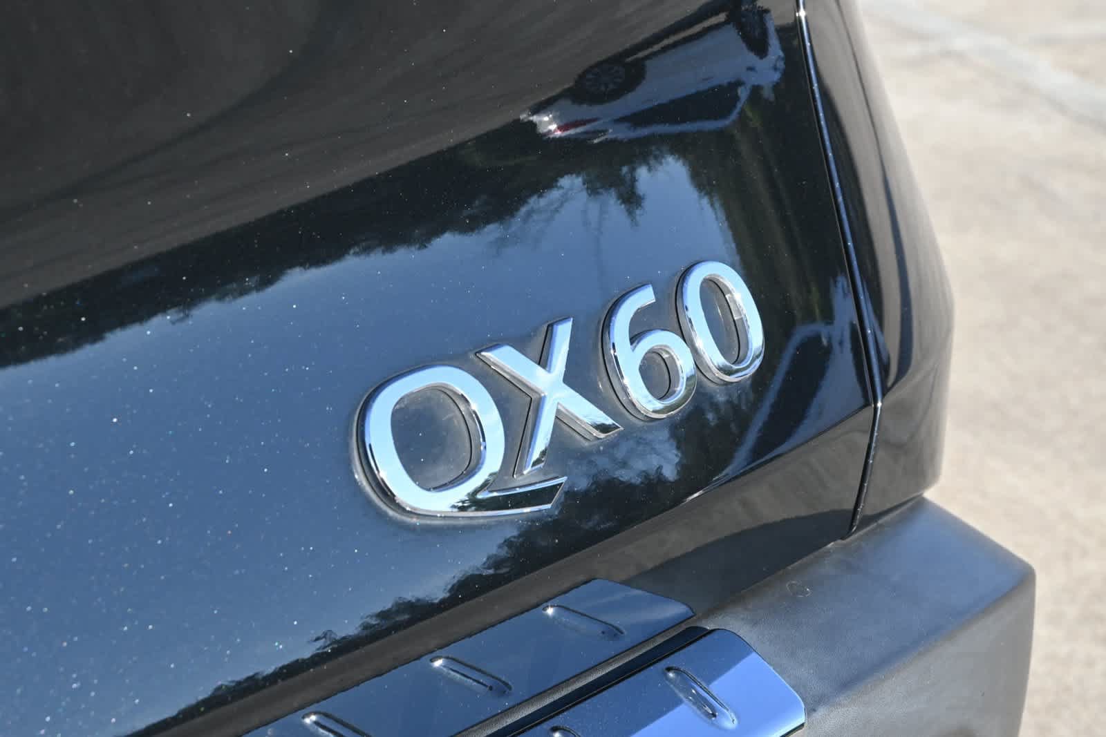 Certified 2024 INFINITI QX60 Luxe w/ Cargo Package FWD image 20