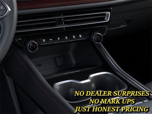 New 2026 Chevrolet Traverse Z71 w/ Enhanced Driving Package image 23