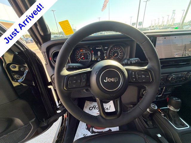 Used 2026 Jeep Wrangler Unlimited Rubicon AWD/4WD image 21