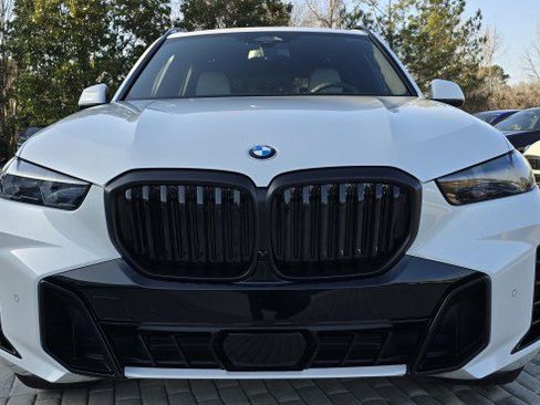 New 2026 BMW X5 sDrive40i w/ M Sport Package image 10