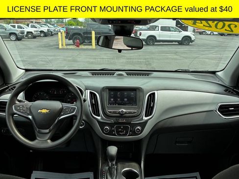 Used 2024 Chevrolet Equinox LS AWD/4WD image 3