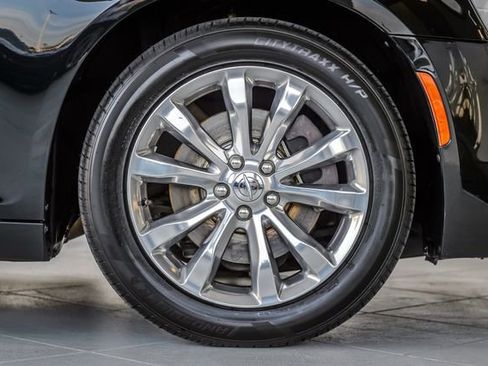 Used 2020 Chrysler 300 Limited image 15