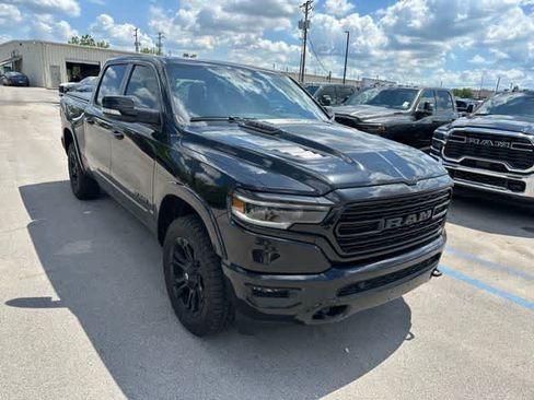 Used 2020 RAM 1500 Limited w/ Black Appearance Package AWD/4WD image 24