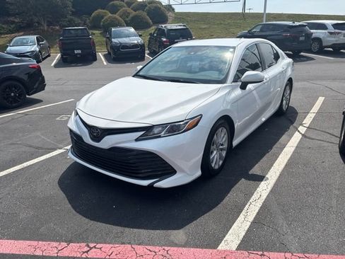 Used 2020 Toyota Camry LE FWD image 2