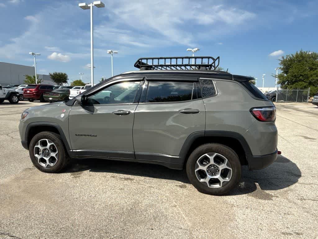Used 2022 Jeep Compass Trailhawk AWD/4WD image 2