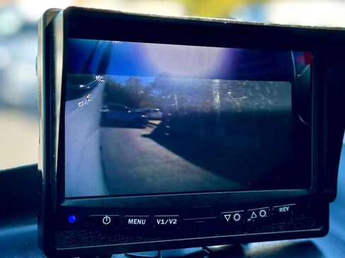 Used 2018 Ford Transit 250 130 Low Roof image 22