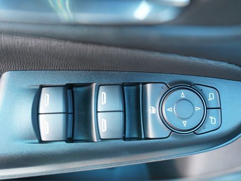 Used 2025 Buick Envista Sport Touring FWD image 27