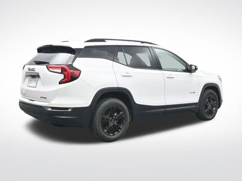 Used 2024 GMC Terrain AT4 AWD/4WD image 6