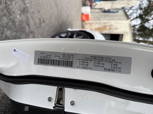 Used 2019 Dodge Charger R/T w/ Blacktop Package image 22