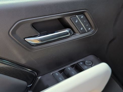 Used 2024 GMC Canyon AT4X AWD/4WD image 15