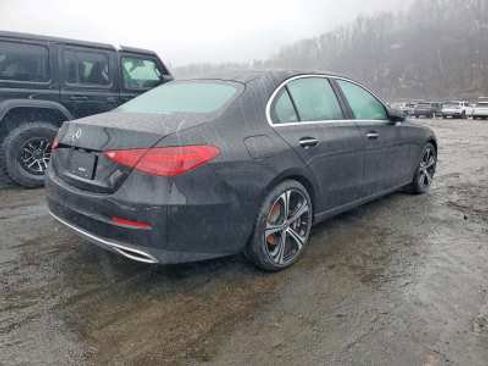 Used 2025 Mercedes-Benz C 300 Sedan image 4