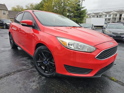 Used 2015 Ford Focus SE image 4
