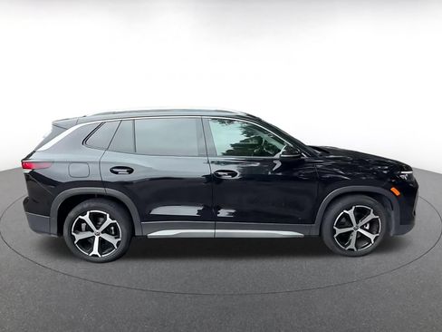 Used 2026 Volkswagen Tiguan SE FWD image 13