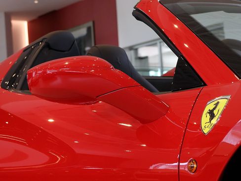 Certified 2018 Ferrari 488 Spider RWD image 10