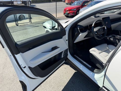 Used 2025 Polestar Polestar 3 image 9