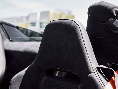 Used 2025 McLaren 750S Spider RWD image 46