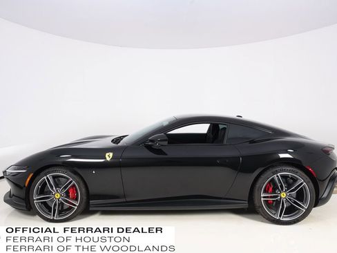Used 2023 Ferrari Roma . image 8