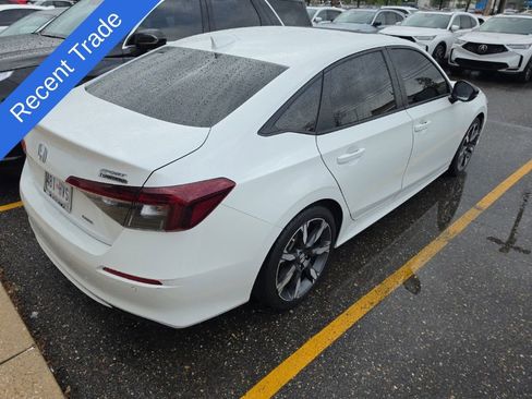 Used 2025 Honda Civic Sport Touring image 4