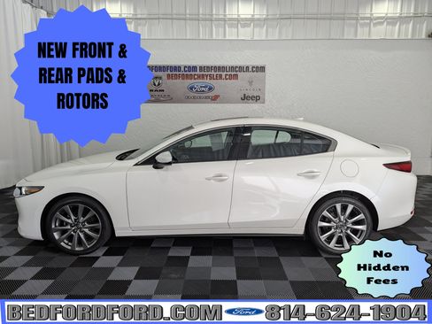 Used 2022 MAZDA MAZDA3 s FWD image 1