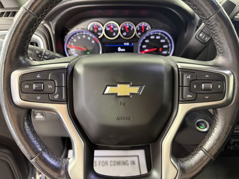 Used 2021 Chevrolet Silverado 1500 LT w/ Z71 Off-Road Package AWD/4WD image 25