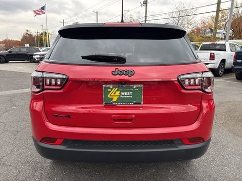 Certified 2023 Jeep Compass Altitude image 18