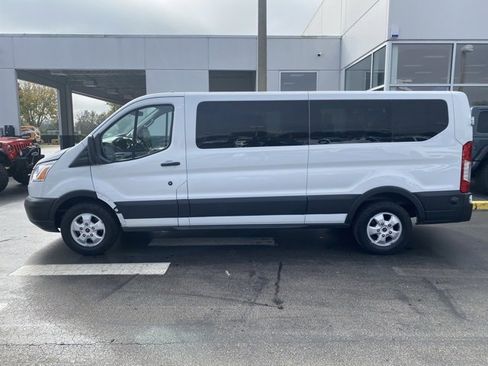 Used 2018 Ford Transit 350 XLT image 5