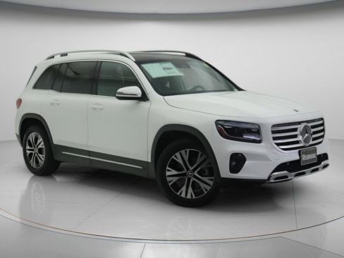 New 2026 Mercedes-Benz GLB 250 image 1