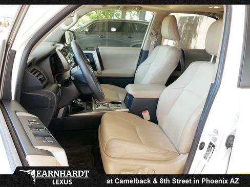Used 2019 Toyota 4Runner SR5 Premium AWD/4WD image 2