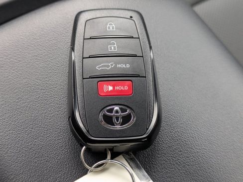 New 2025 Toyota Prius Plug-In Hybrid FWD image 30