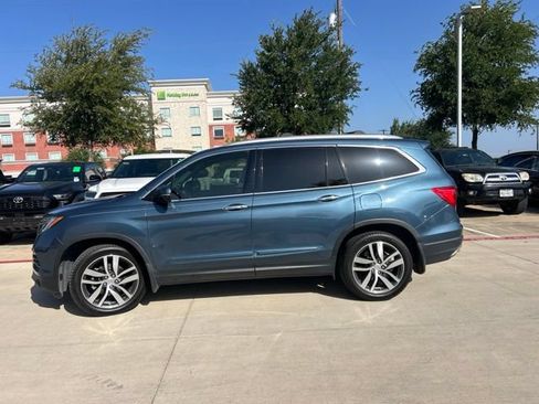 Used 2017 Honda Pilot Touring image 7