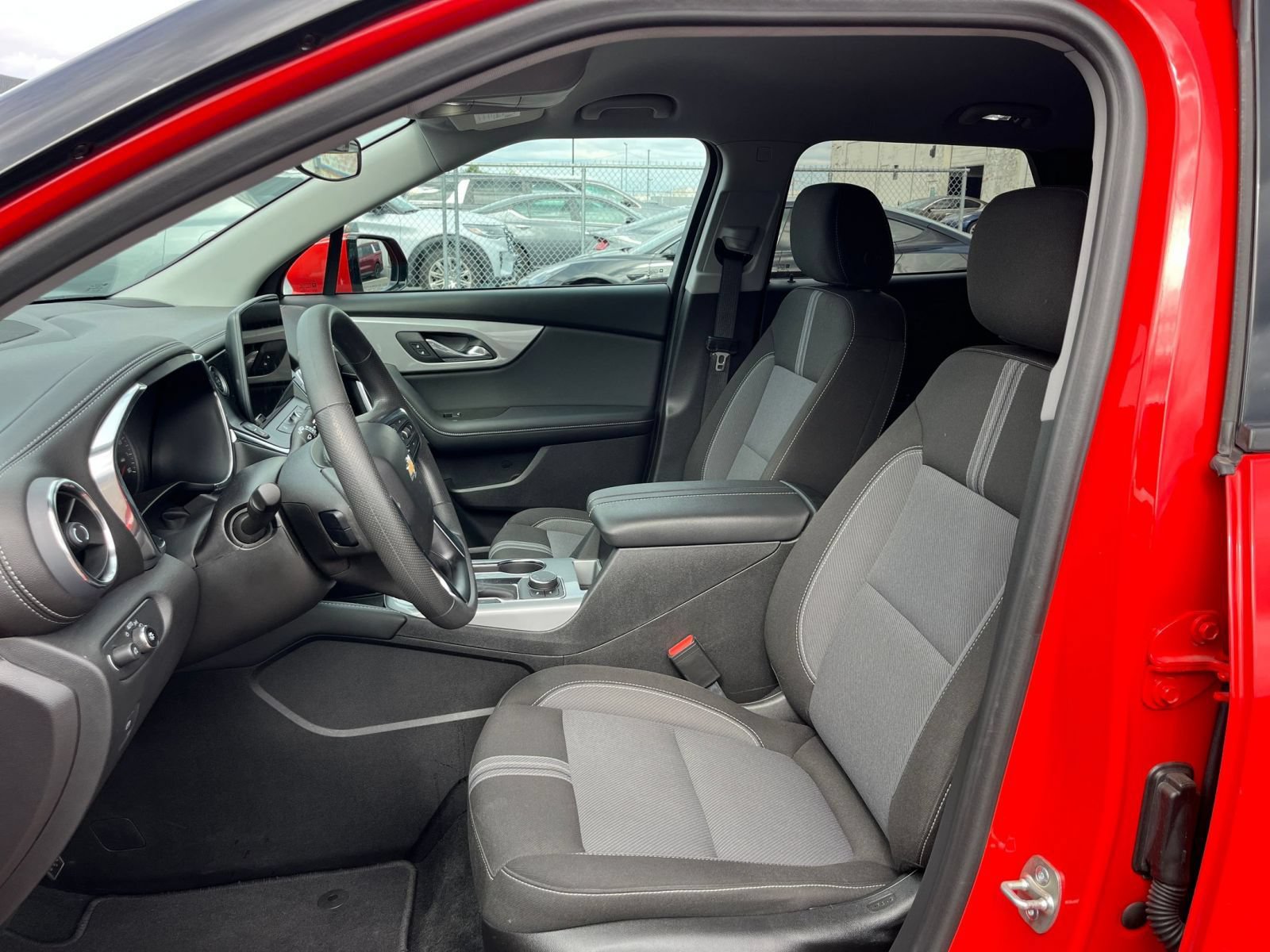 Used 2026 Chevrolet Blazer LT FWD image 36