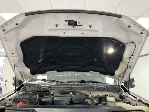 Used 2019 Ford F250 Lariat w/ Snow Plow Prep Package image 13