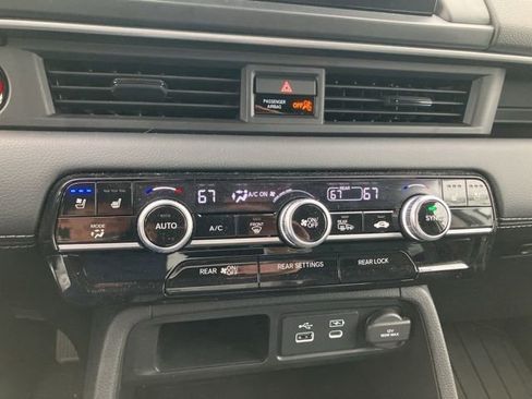 Certified 2025 Honda Pilot Elite image 21