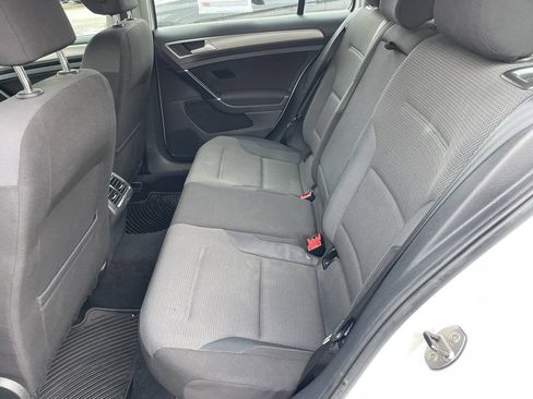 Used 2016 Volkswagen Golf S FWD image 18