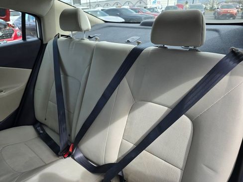 Used 2013 Kia Rio LX FWD image 17