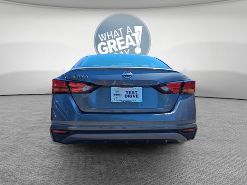 Used 2023 Nissan Altima 2.5 S FWD image 5