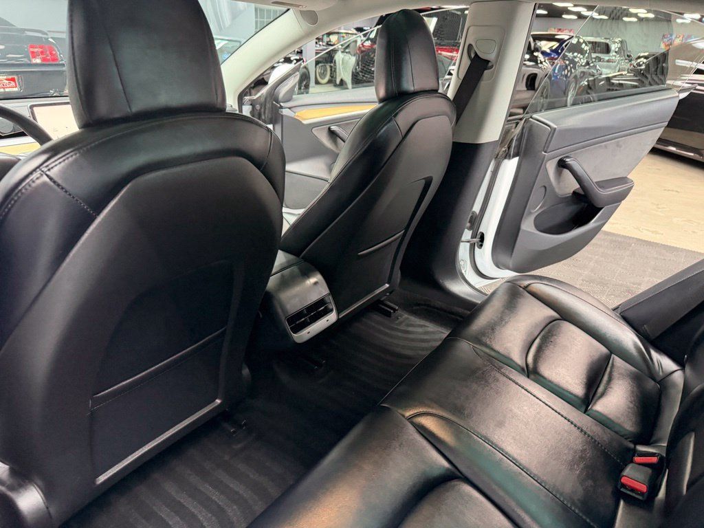 Used 2022 Tesla Model 3 RWD image 34