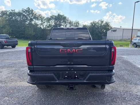 Used 2024 GMC Sierra 2500 Denali w/ Denali Reserve Package AWD/4WD image 9