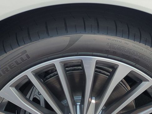 Used 2026 BMW X7 xDrive40i image 12