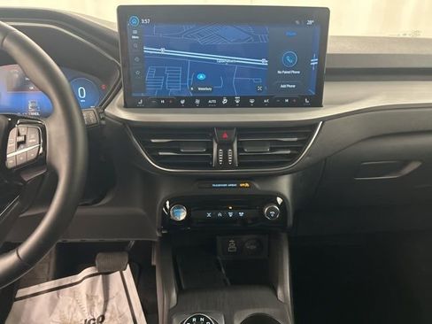 Used 2025 Ford Escape Platinum image 20