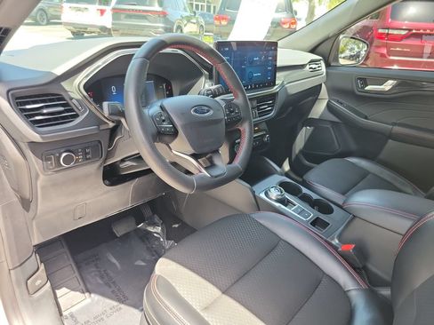 Certified 2025 Ford Escape ST-Line w/ Tech Pack #1 FWD image 14