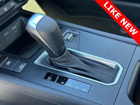 Used 2026 Nissan Kicks SV image 32