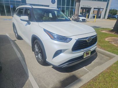 Used 2021 Toyota Highlander Platinum