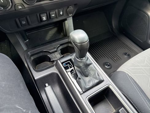 Used 2021 Toyota Tacoma TRD Off-Road image 24