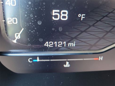 Used 2024 GMC Sierra 2500 AT4 w/ AT4 Premium Plus Package image 30