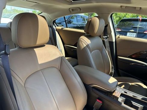 Used 2014 Buick LaCrosse Leather w/ Driver Confidence Package FWD image 10